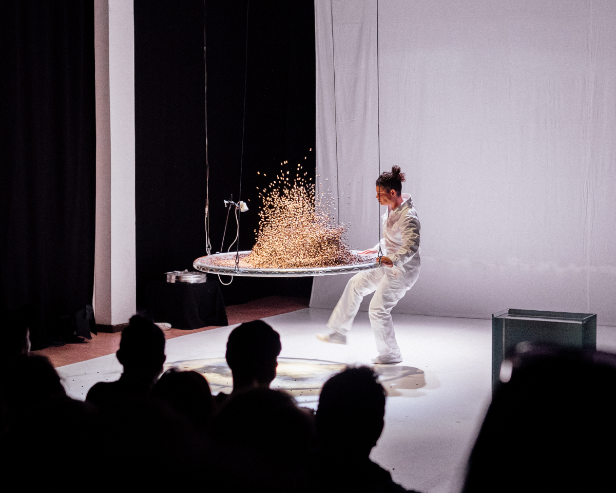 "Coffee with sugar?" photographed by Toni Petraschk